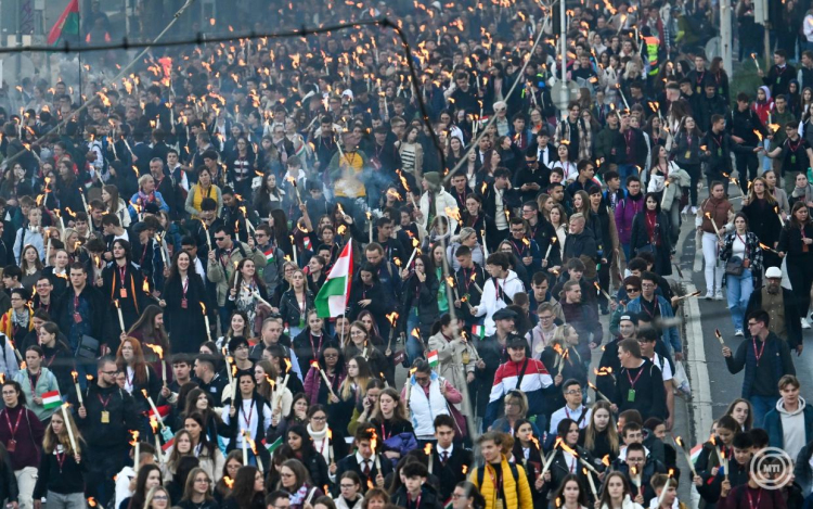 Október 23. - Regisztráció nélkül vehetnek részt az ünnepelni vágyók a nemzeti ünnepen