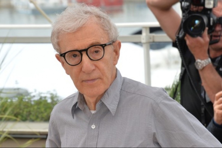 Woody Allen beperelte az Amazont szerződésszegésért