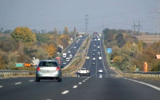 Befejeződött az M1-es autópálya felújítása Tatabánya térségében