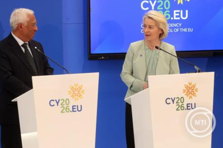 Az EU hétfőn megnyitja a csatlakozási tárgyalások első fejezetcsoportját Ukrajnával és Moldovával